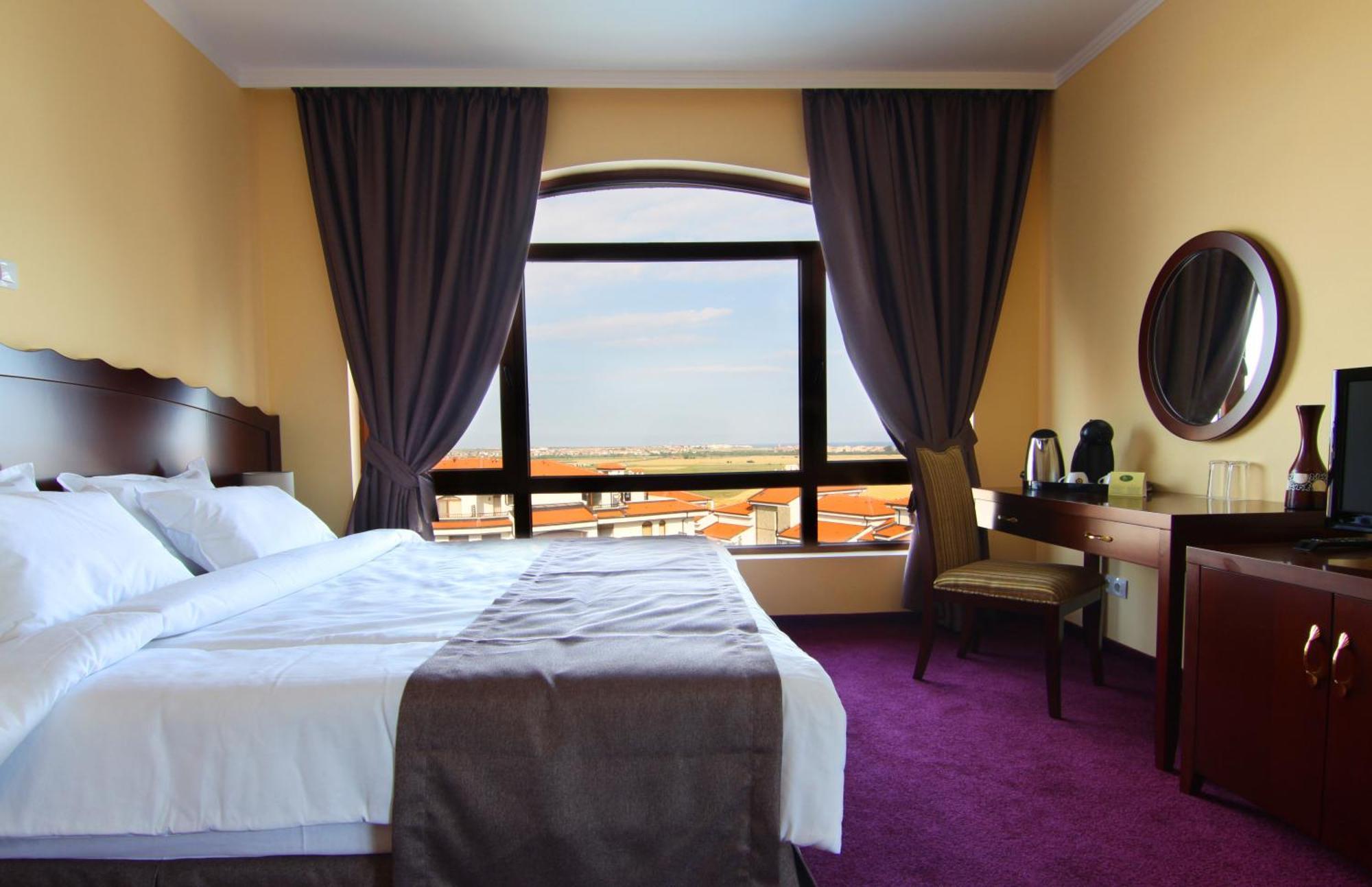 The Vineyards Boutique Hotel & Spa Ахелой Номер фото